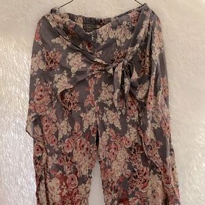 Open leg palazzo pants